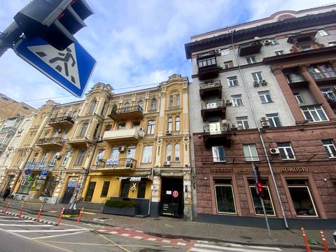 комерційна за адресою Басейна вул., 19