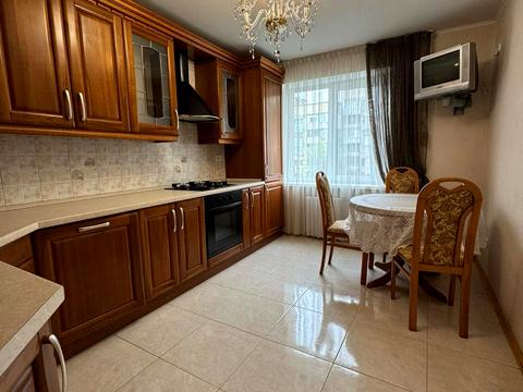 квартира за адресою Менахем-Мендл Шнеєрсона вул. (Мініна), 5