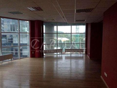 комерційна за адресою Звіринецька вул., 59