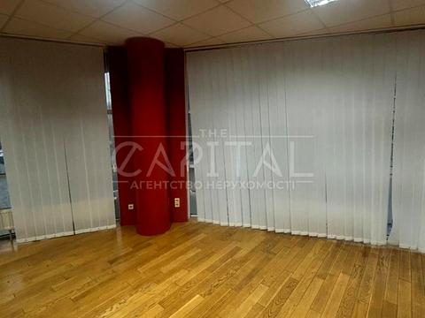 комерційна за адресою Звіринецька вул., 59