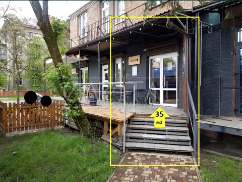 комерційна за адресою Новодарницька вул., 13/18