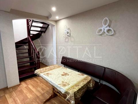 дом по адресу горіхова, 2