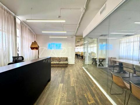 комерційна за адресою Лесі Українки бульв., 23