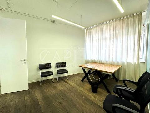 комерційна за адресою Лесі Українки бульв., 23