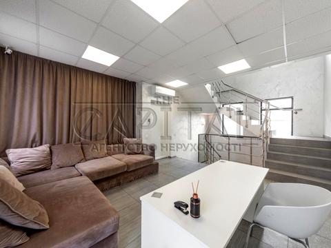 коммерческая по адресу Столичне шосе, 3