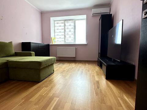 квартира за адресою Богдана Хмельницького бульв., 10