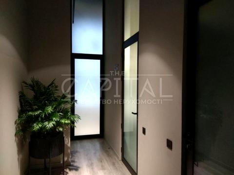 комерційна за адресою Миколи Грінченка вул., 8