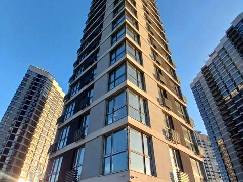 квартира за адресою Зарічна вул., 8