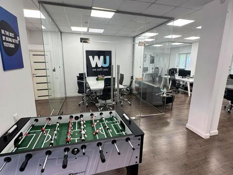 комерційна за адресою Київ, Василя Тютюнника вул. (Анрі Барбюса), 5-А/1