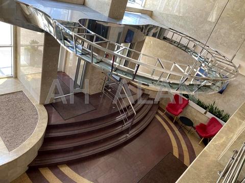 комерційна за адресою Тараса Шевченка бульв., 33-Б