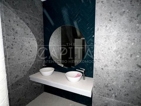 комерційна за адресою Олександра Мишуги вул., 2