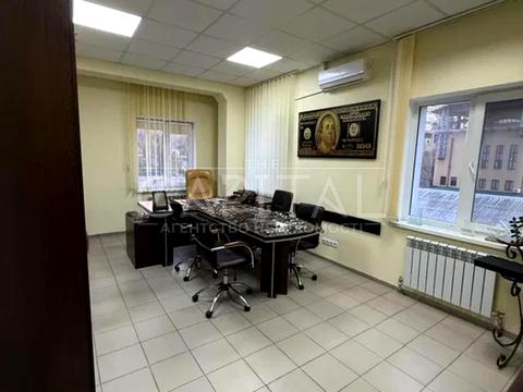 комерційна за адресою Київ, Межигірська вул., 87-А