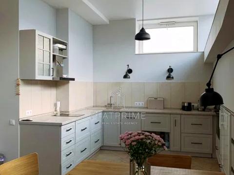 квартира за адресою Дніпровська набережна вул., 19