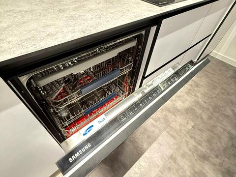 квартира по адресу Юліана Пелеша ул., 1