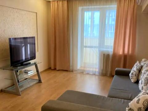 квартира за адресою Космічна вул., 3