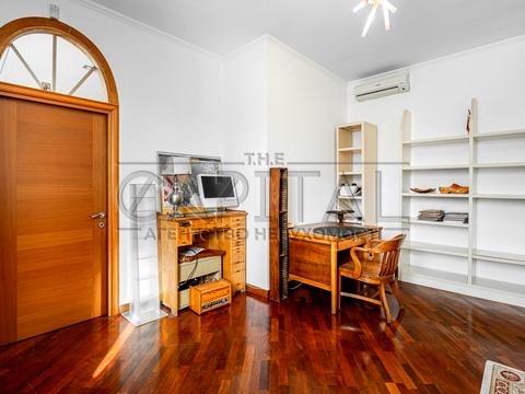 комерційна за адресою Велика Васильківська вул. (Червоноармійська), 18