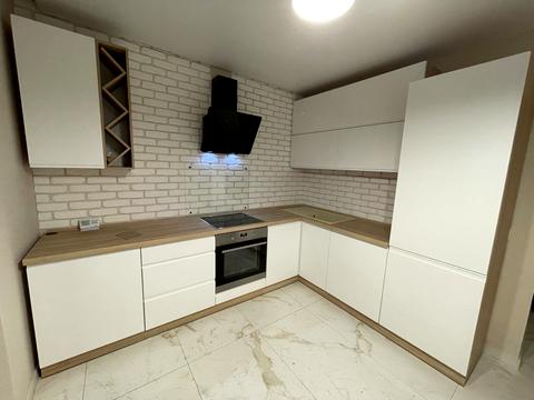 квартира за адресою Коритнянська вул., 21