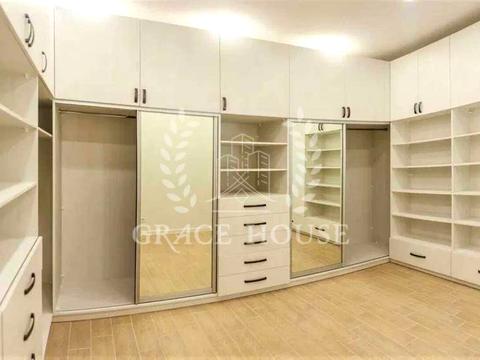 будинок за адресою Озерна