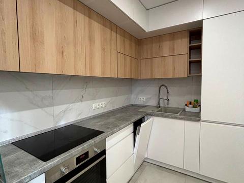 квартира за адресою Сім'ї Кульженків вул. (Петра Дегтяренка), 37