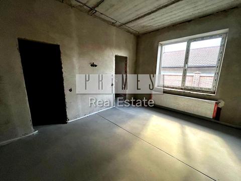 будинок за адресою с. Петропавлівська борщагівка, Весняна вул.