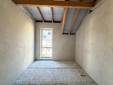 будинок за адресою Місячна вул., 1