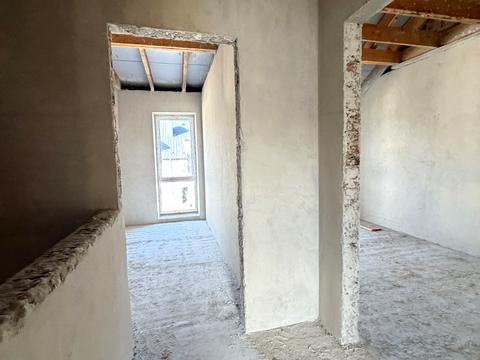 будинок за адресою Місячна вул., 1