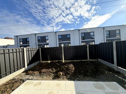 будинок за адресою Місячна вул., 1