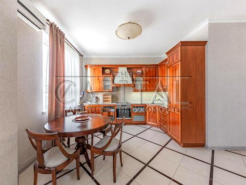 квартира по адресу Шота Руставели ул., 44