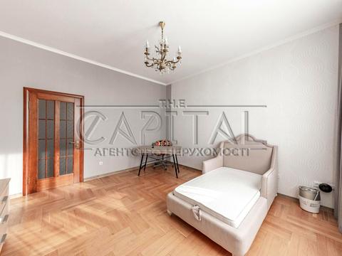 квартира по адресу Шота Руставели ул., 44