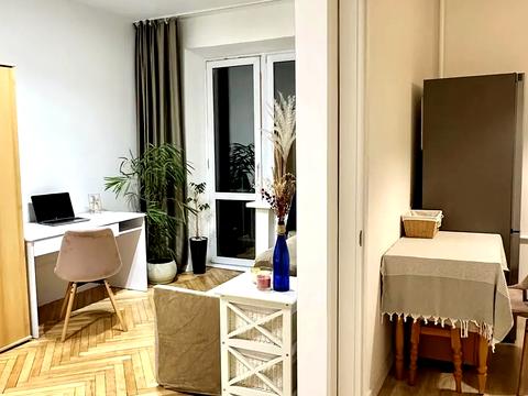 квартира по адресу Строителей ул., 29/8