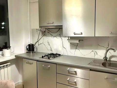 квартира по адресу Строителей ул., 29/8