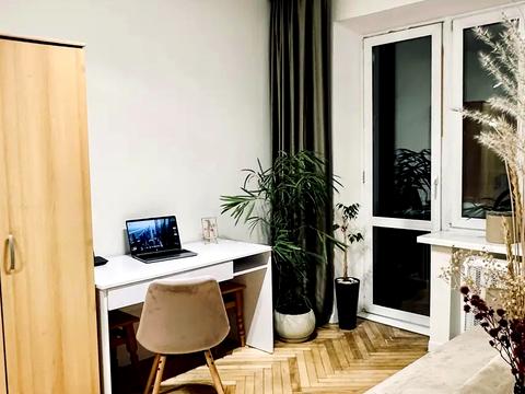 квартира по адресу Строителей ул., 29/8