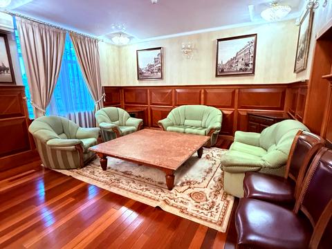 комерційна за адресою Круглоуніверситетська вул., 18/2