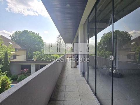 дом по адресу 24-та Садова ул., 24