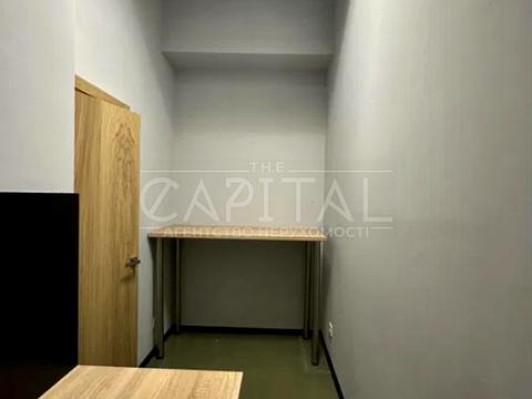 коммерческая по адресу Верхній Вал ул., 12