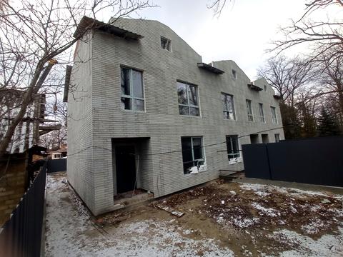 будинок за адресою Українська вул.