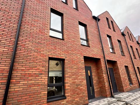 дом по адресу Яснополянская ул.