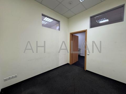 комерційна за адресою Дениса Монастирського вул. (Василя Сурікова), 3А