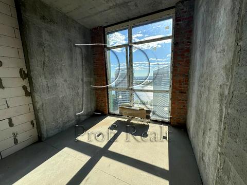 квартира за адресою Причальна вул., 8