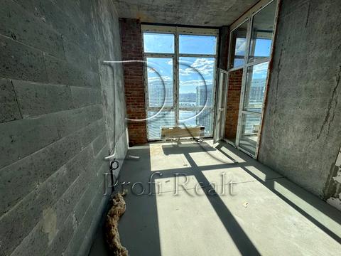 квартира за адресою Причальна вул., 8