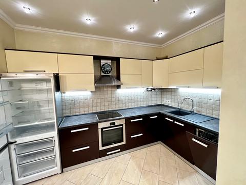 квартира за адресою Середньофонтанська вул., 19в
