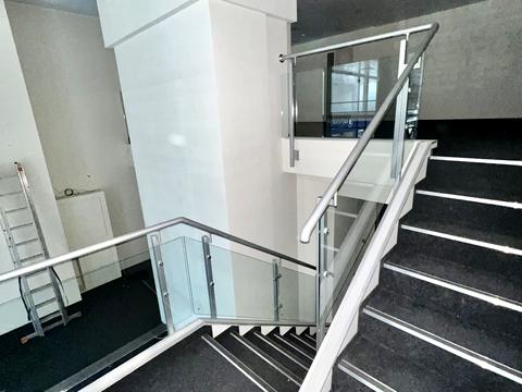 комерційна за адресою Грецька вул., 17/19