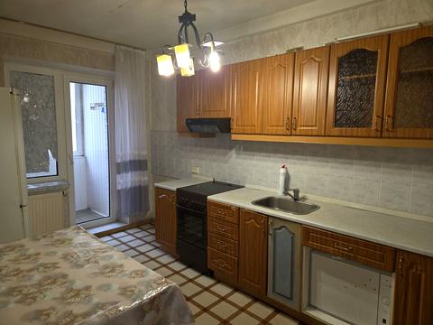 квартира за адресою Дмитра Чижевського вул. (Петра Чаадаєва), 2-А