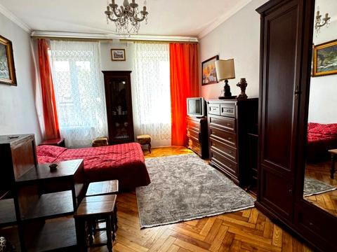 квартира за адресою Богдана Хмельницького вул., 30