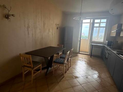 квартира за адресою Євгена Коновальця вул. (Щорса), 32-Б