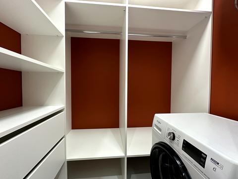 квартира за адресою Салютна вул., 2к18