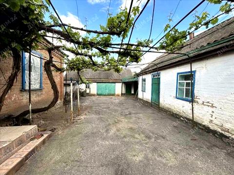 будинок за адресою Центральна