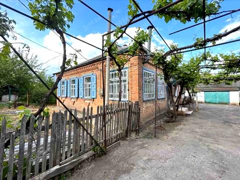 будинок за адресою Центральна