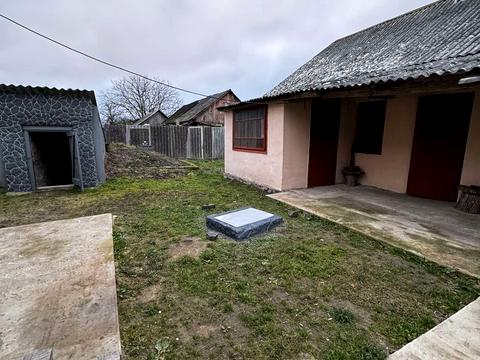 будинок за адресою Молодіжна, 8