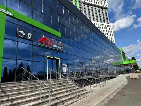 комерційна за адресою Миколи Бажана просп., 17-А